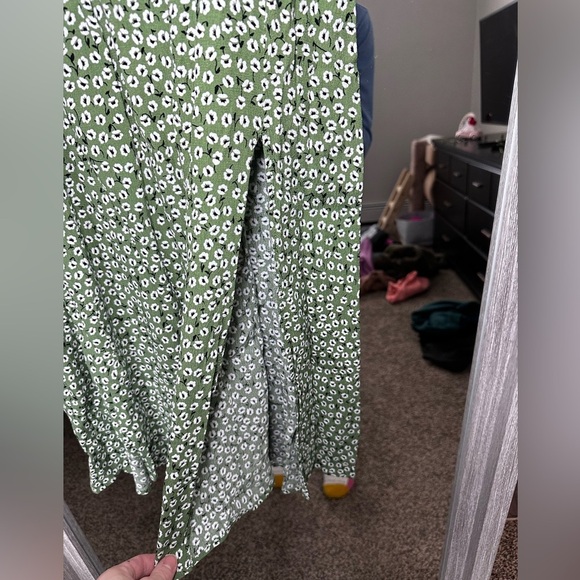 Women’s H&M Long floral skirt - Picture 3 of 4